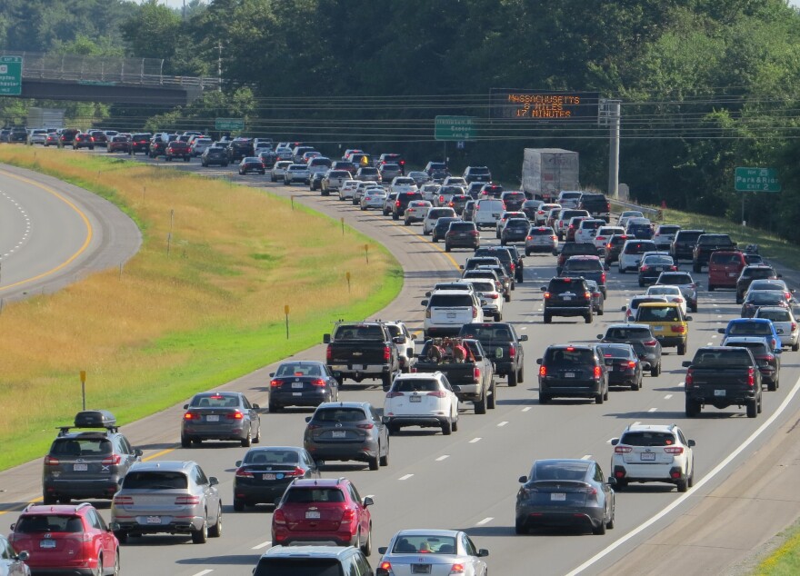 Tráfico pesado en la I-95 en North Hampton.