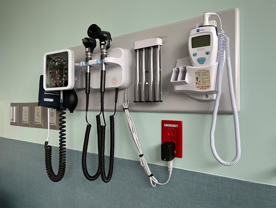 Hospital emergency room wall